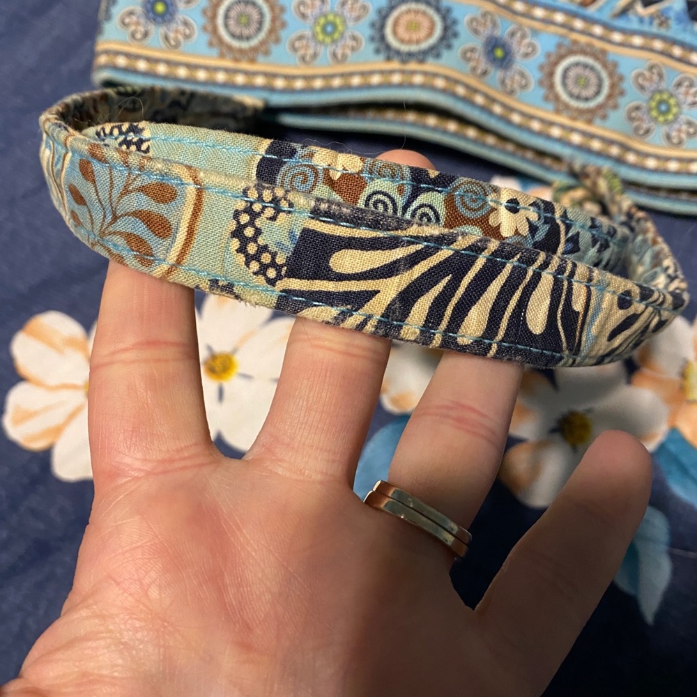 SALE: Vera Bradley purse - Picture 4 of 5